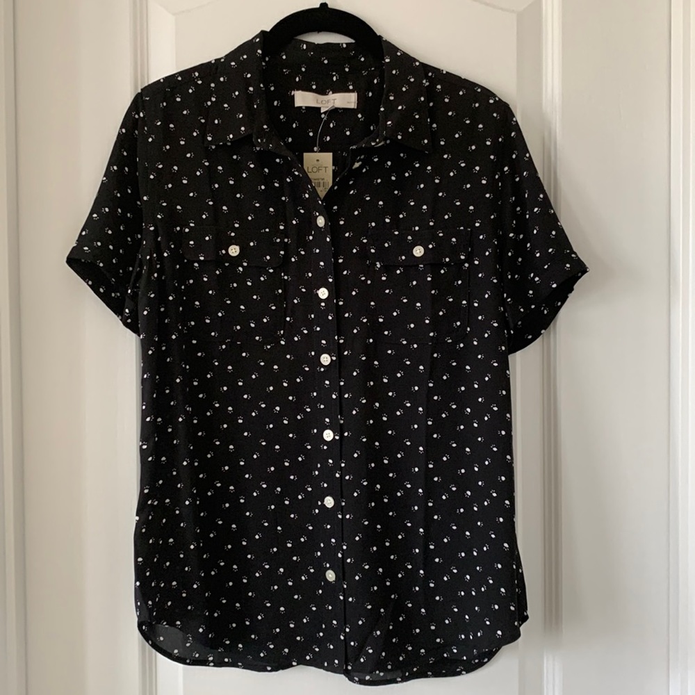 NWT LOFT Paw Print Button-Front Short Sleeves Collared Blouse Size MP